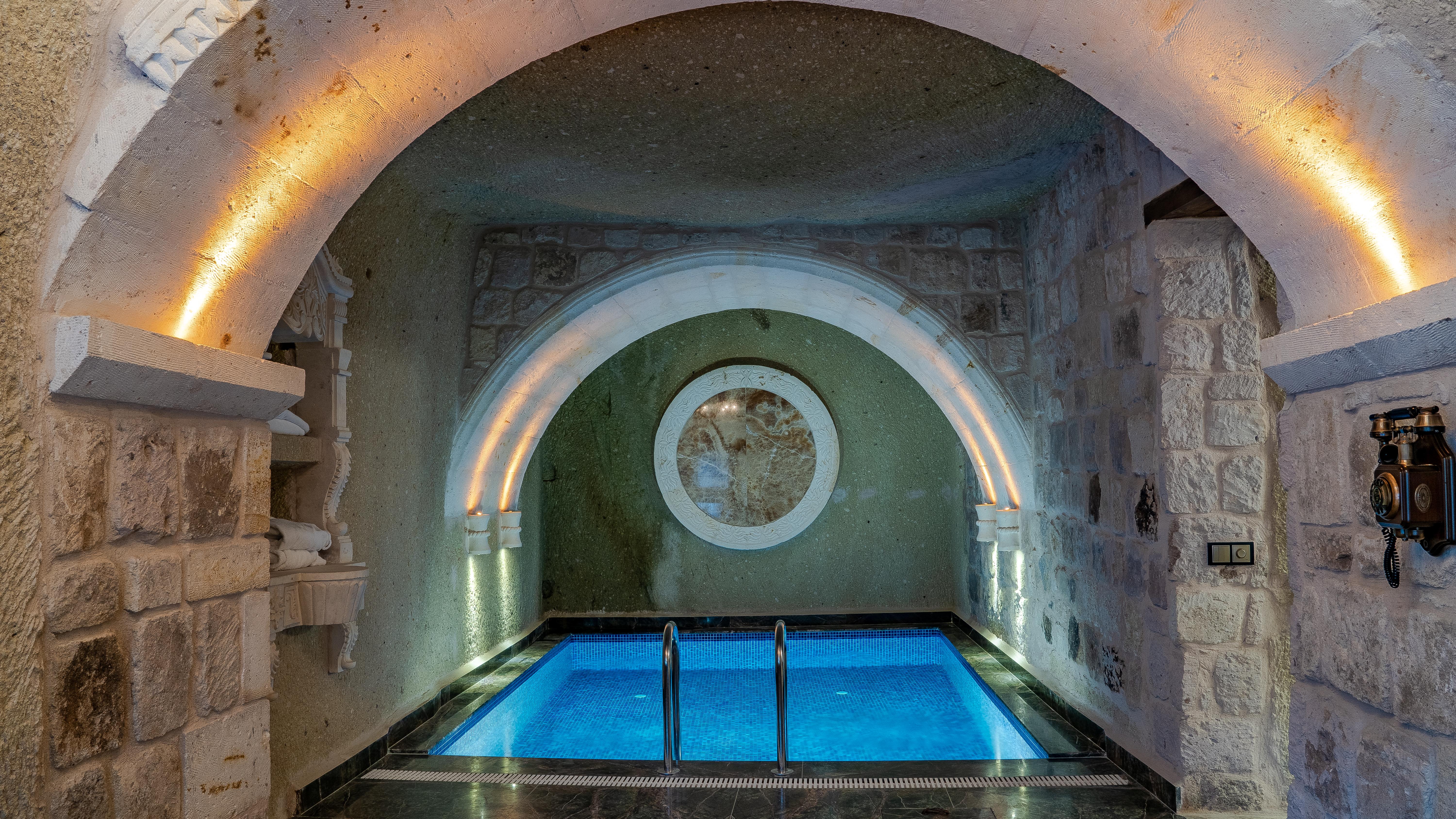 Elika Cave Suites & Spa เกอเรเม ภายนอก รูปภาพ